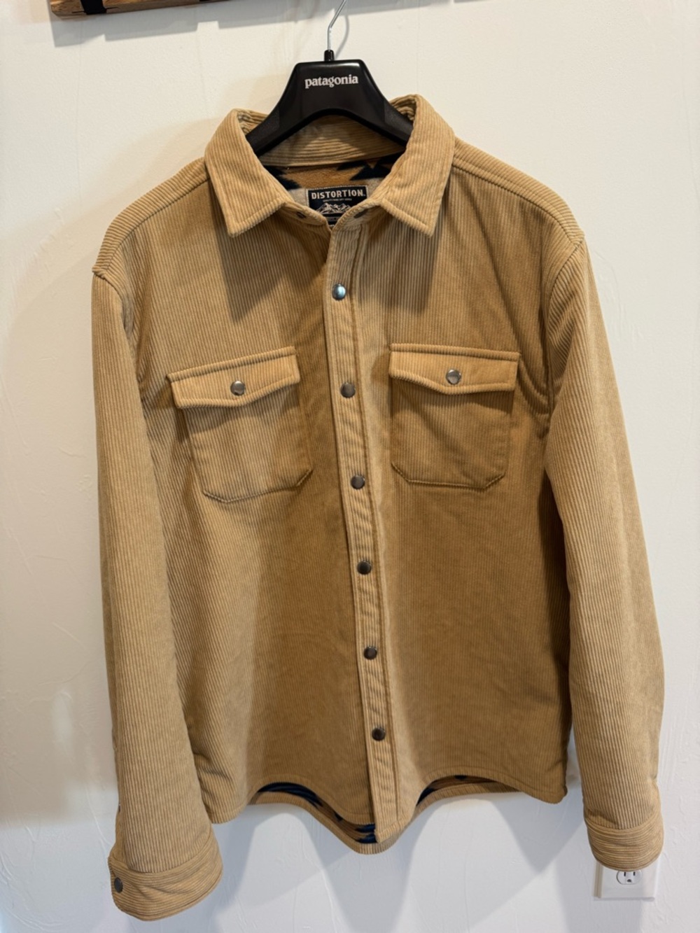 Distortion Corduroy Button-Up Shirt Jacket in Tan